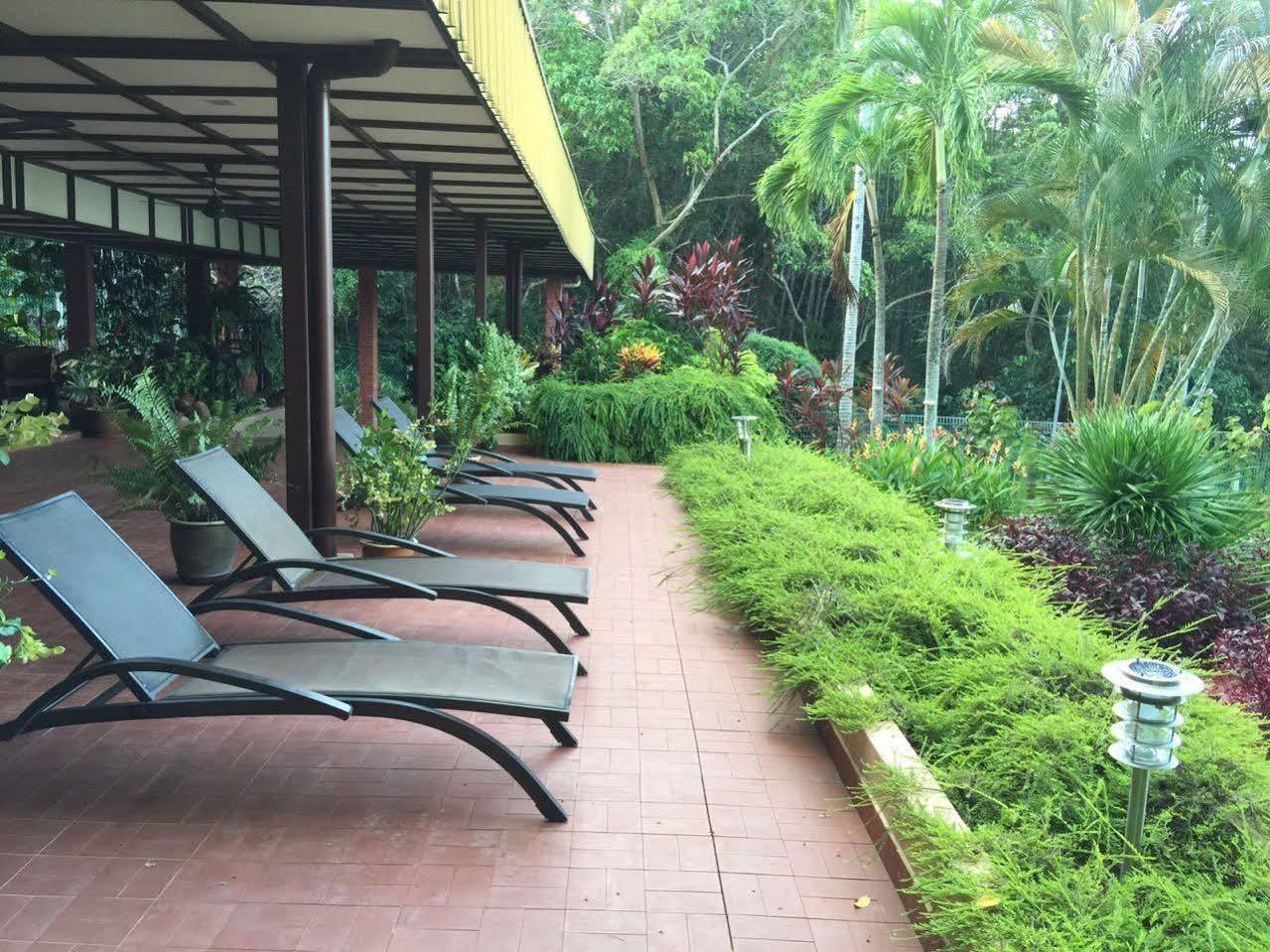 Mersing Merlin Inn Exteriér fotografie